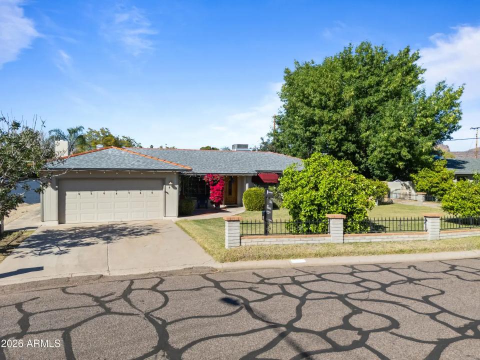 Real Estate Picture 38