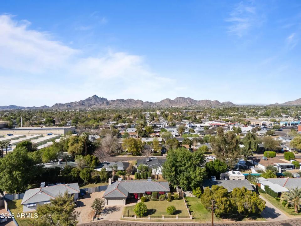 Real Estate Picture 29