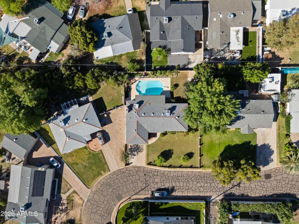 Real Estate Picture 36