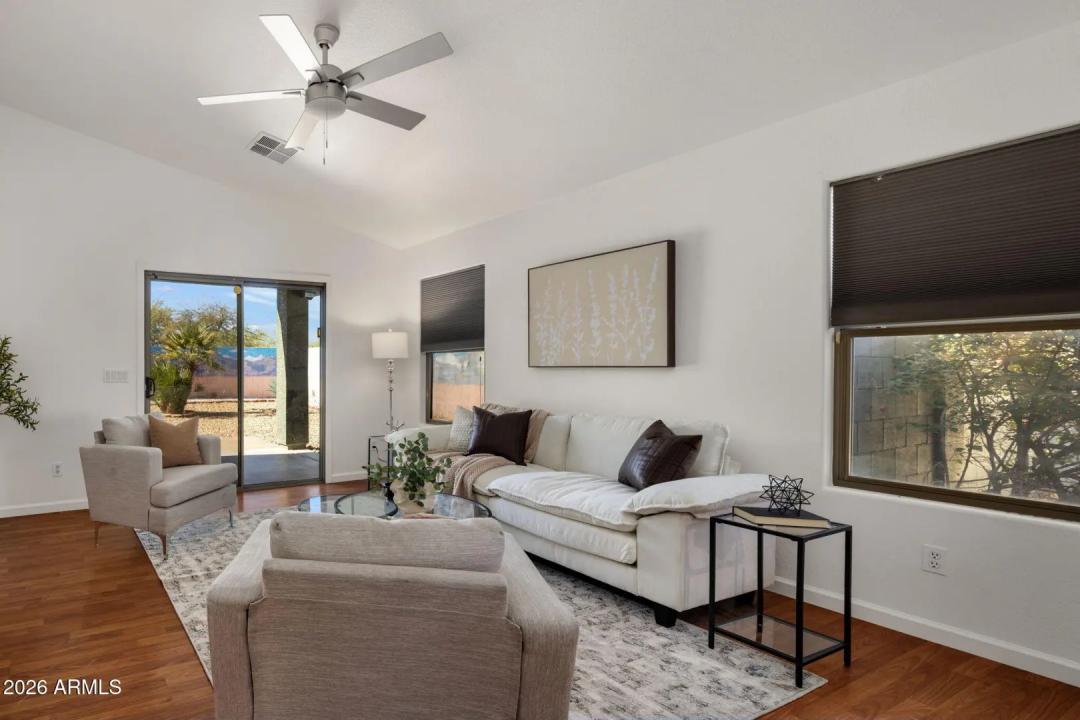 Real Estate Picture 10