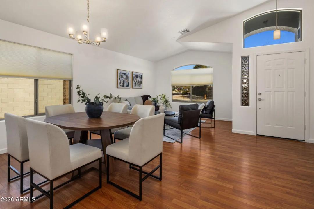 Real Estate Picture 5