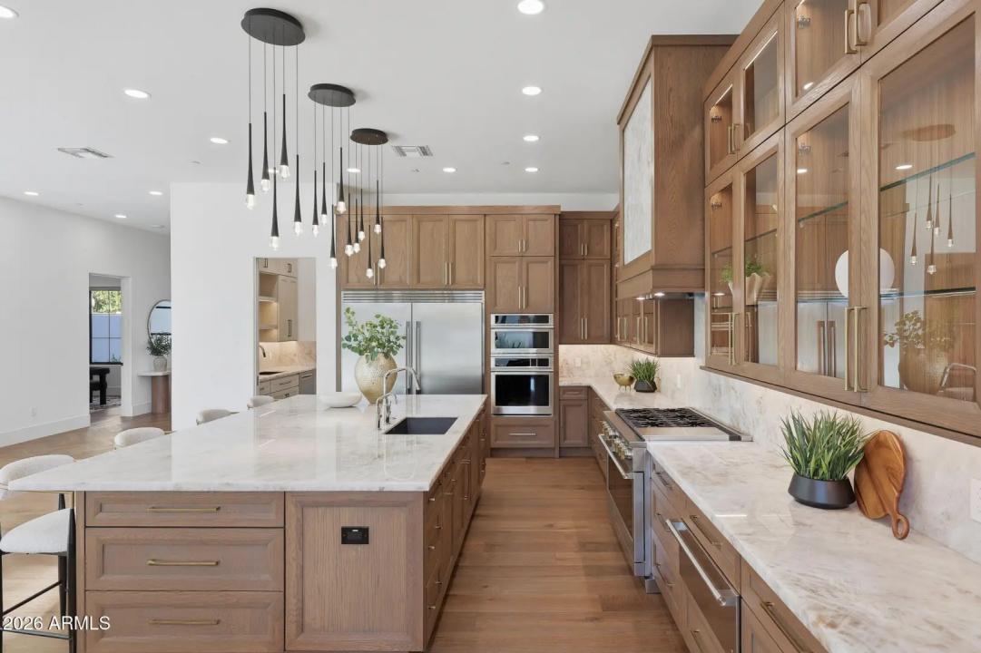 Real Estate Picture 10