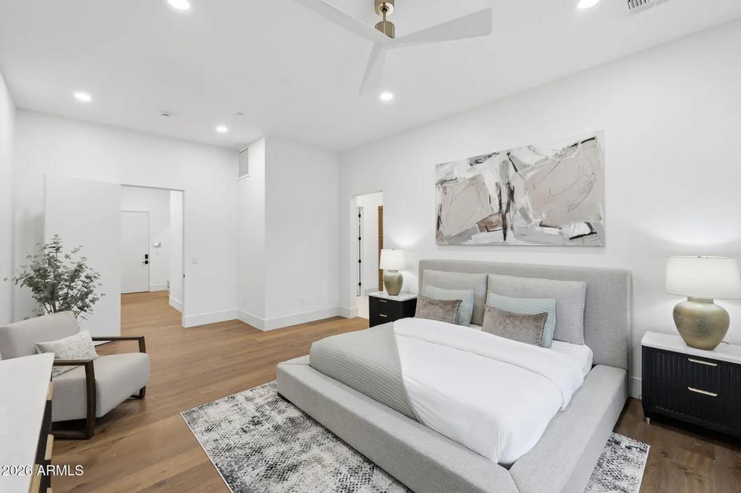 Real Estate Picture 30