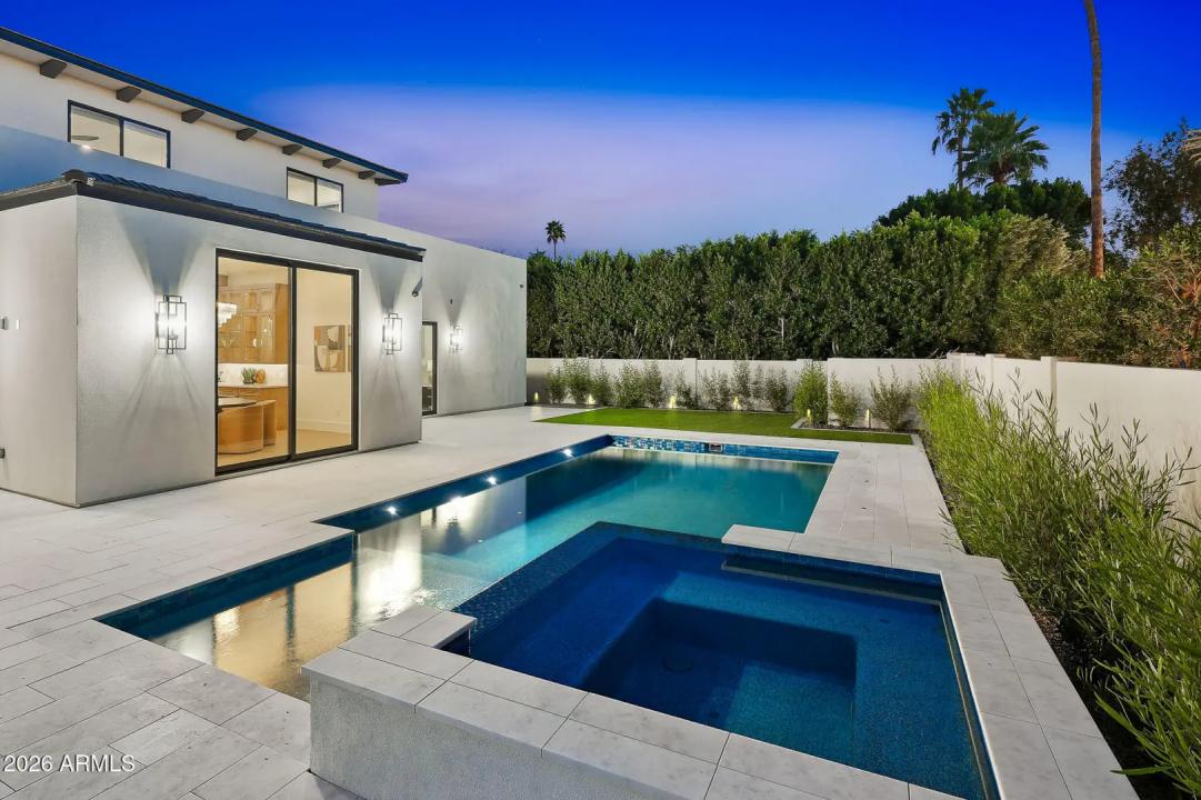 Real Estate Picture 53