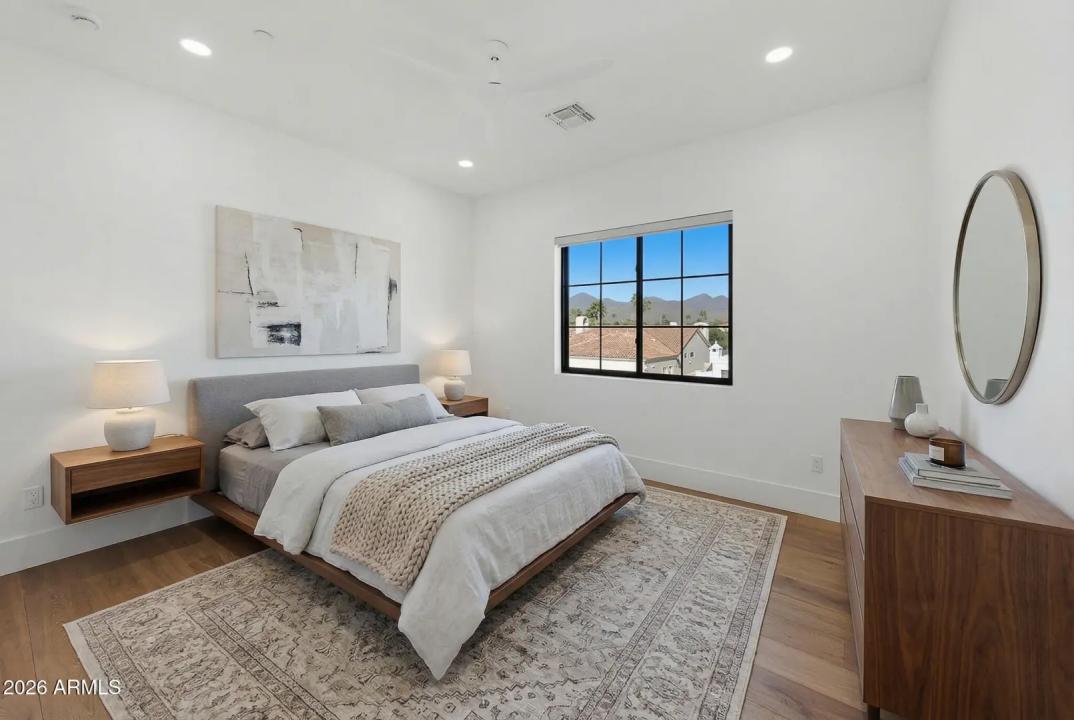 Real Estate Picture 47