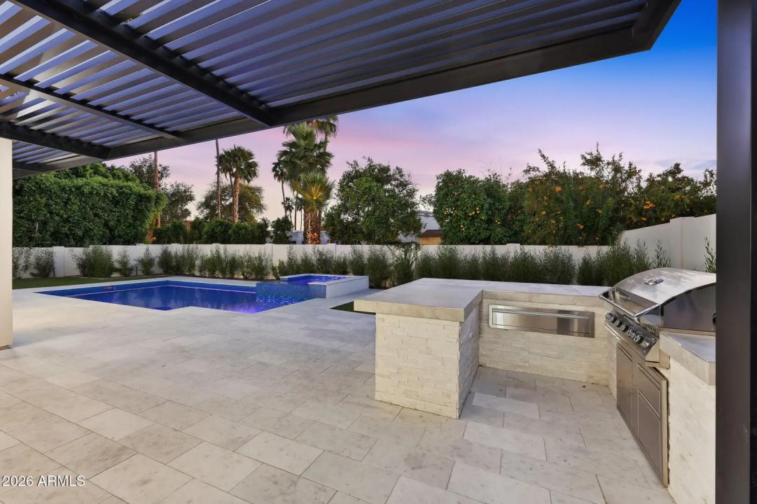 Real Estate Picture 60