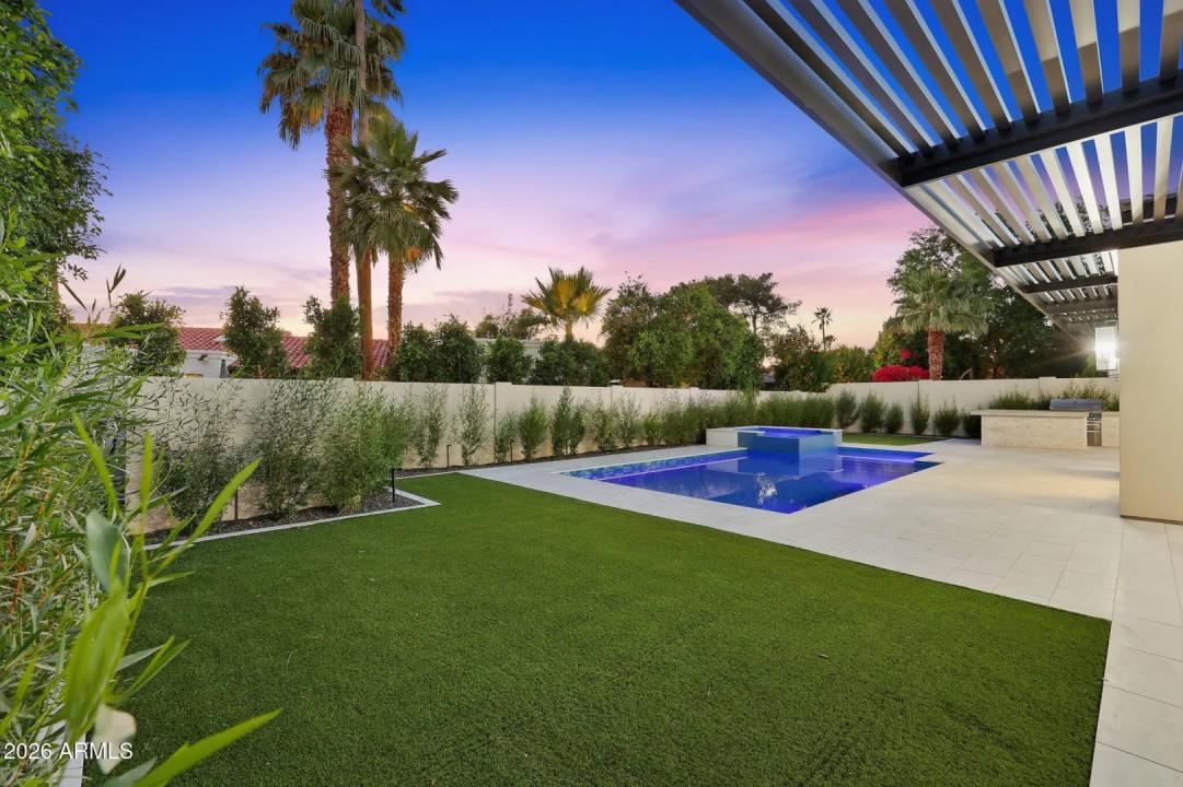 Real Estate Picture 56