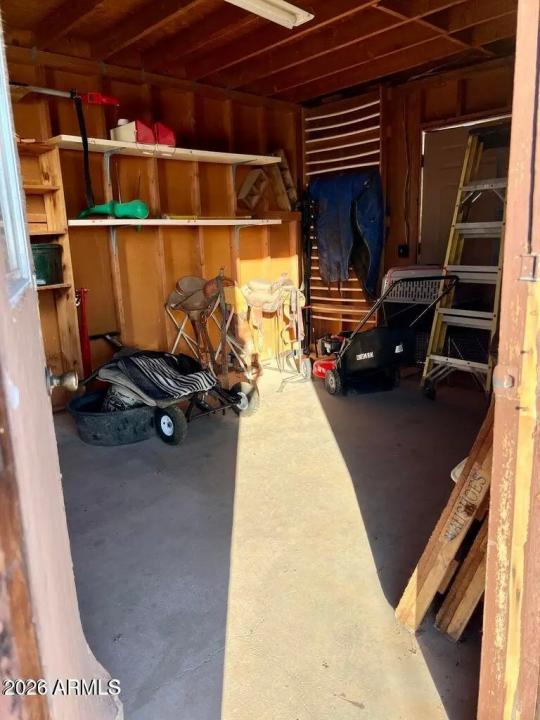 Real Estate Picture 11