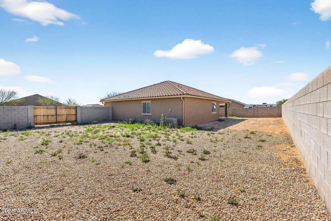 Real Estate Picture 40