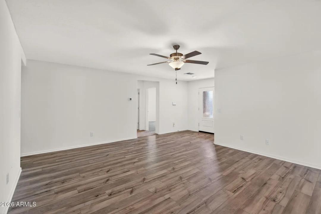 Real Estate Picture 20