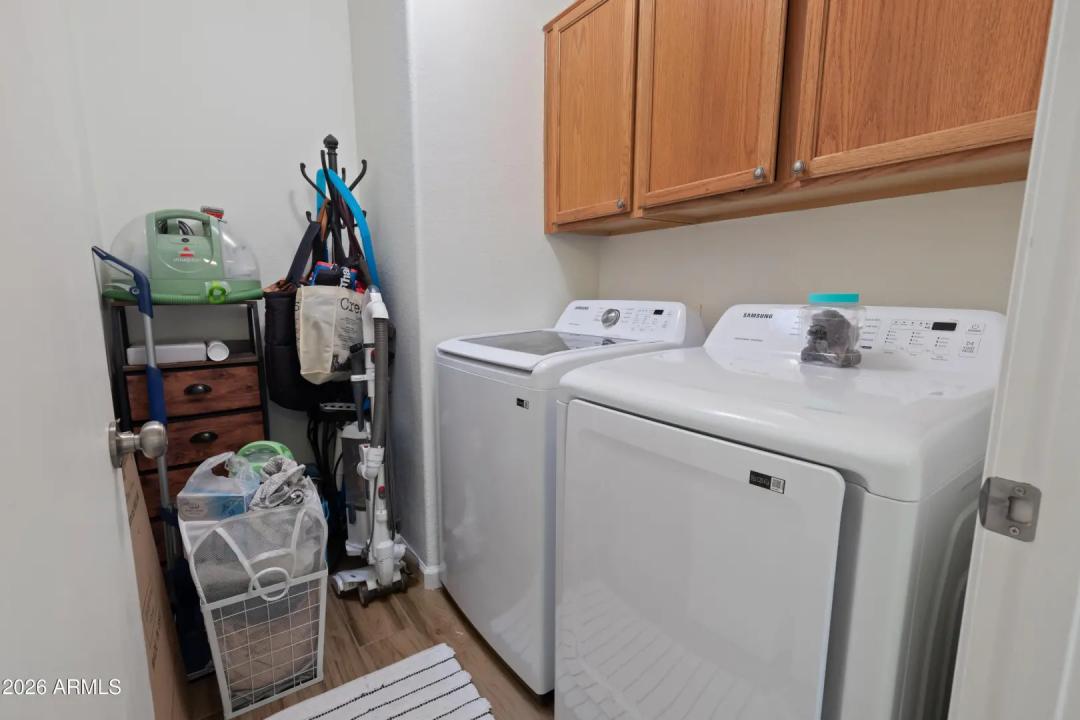 Real Estate Picture 21