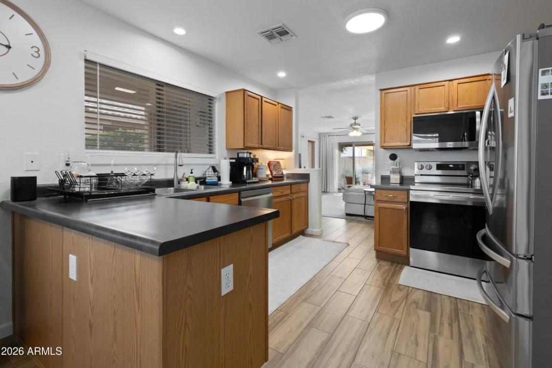 Real Estate Picture 5