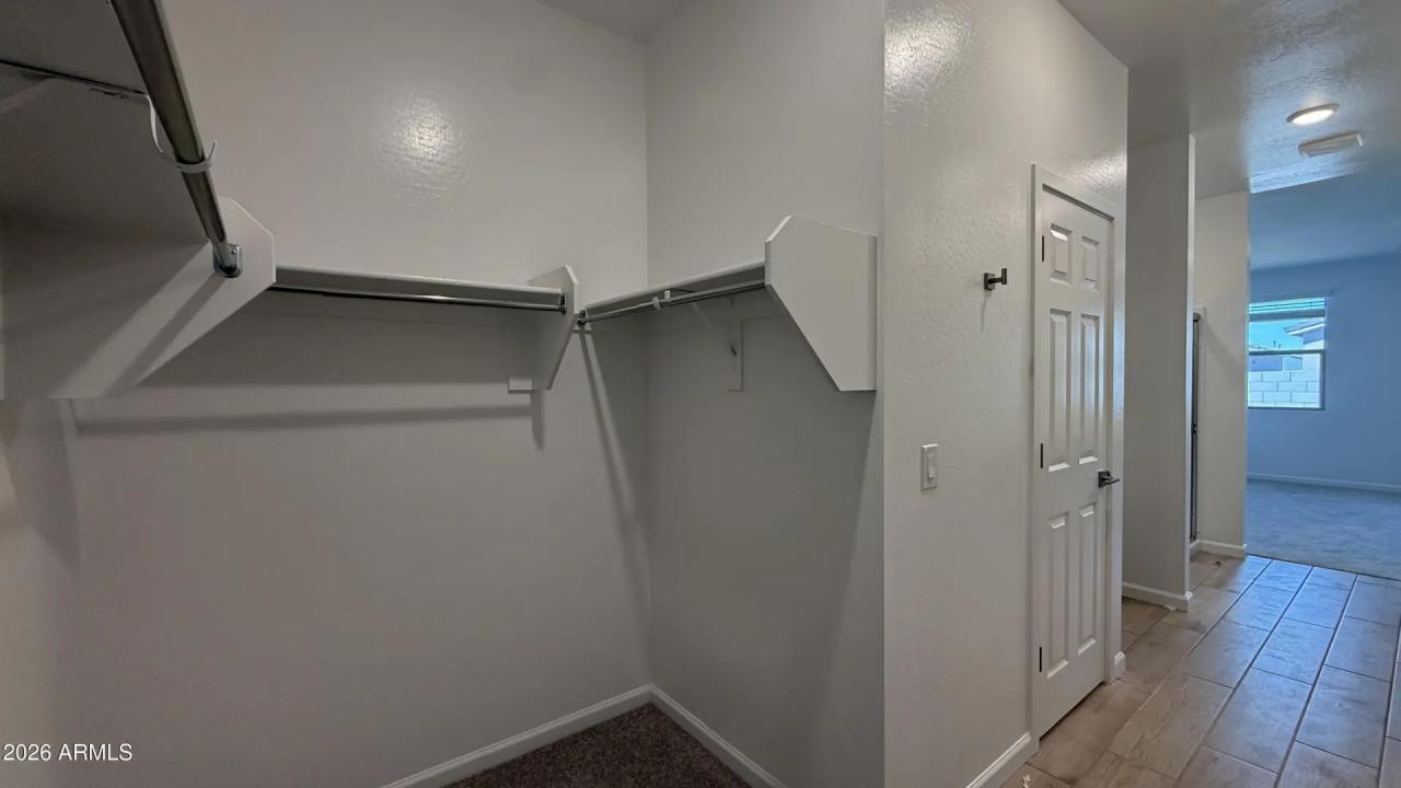 Real Estate Picture 16