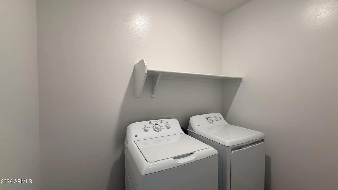 Real Estate Picture 18