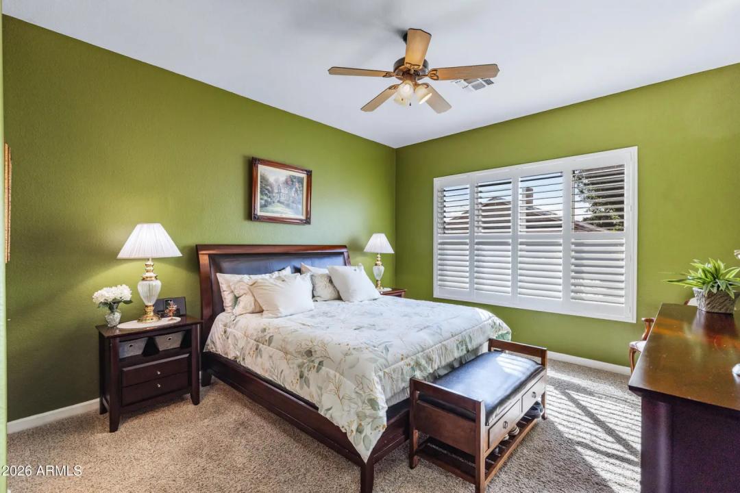 Real Estate Picture 19