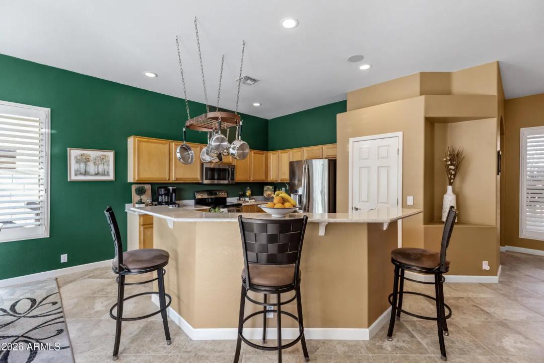 Real Estate Picture 15