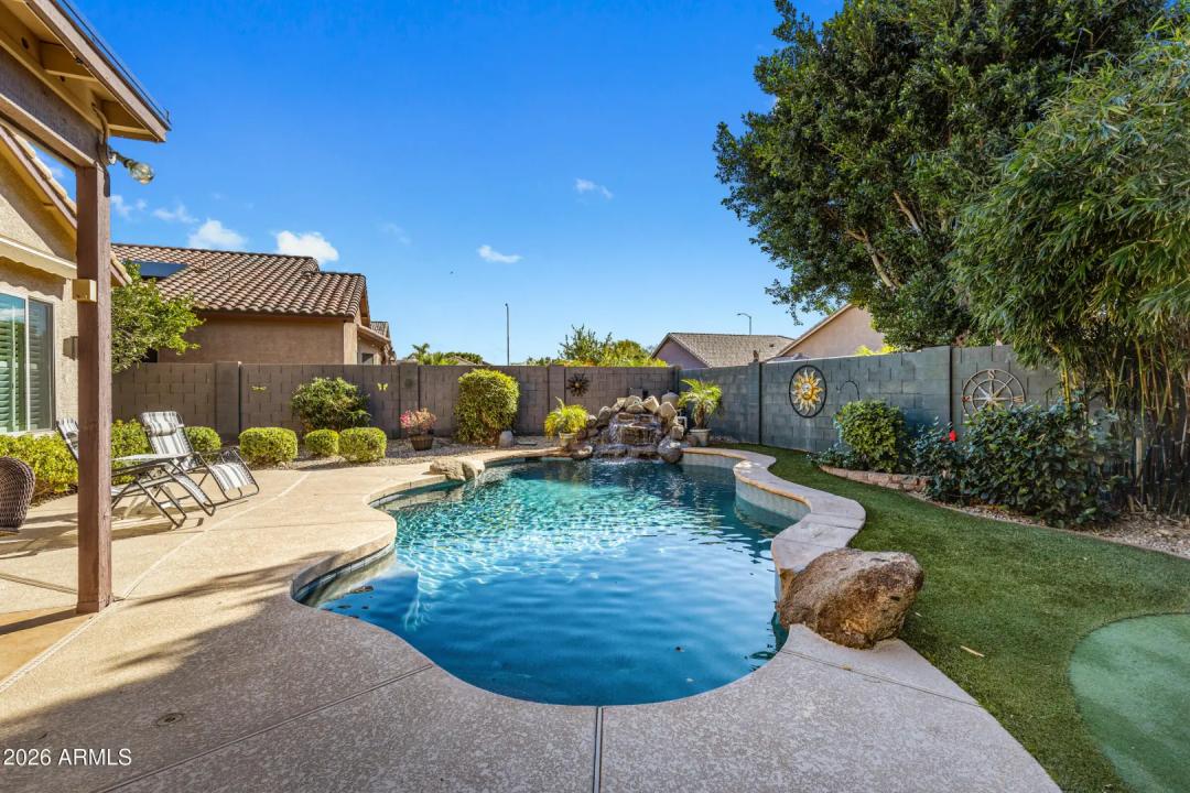 Real Estate Picture 36