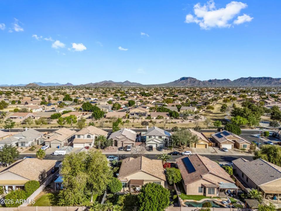 Real Estate Picture 53