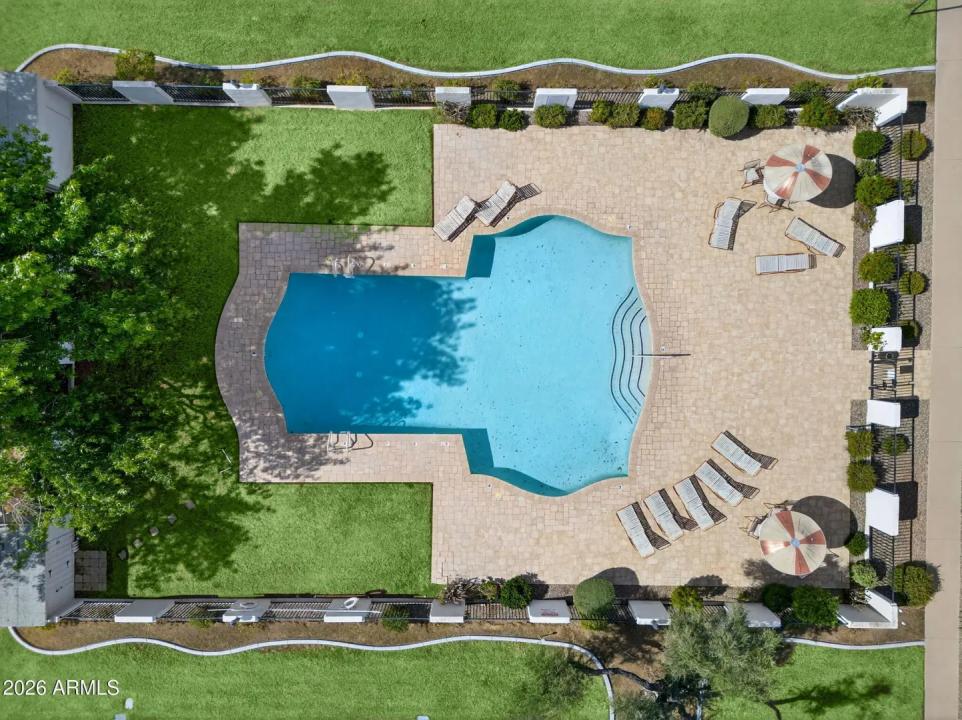 Real Estate Picture 39