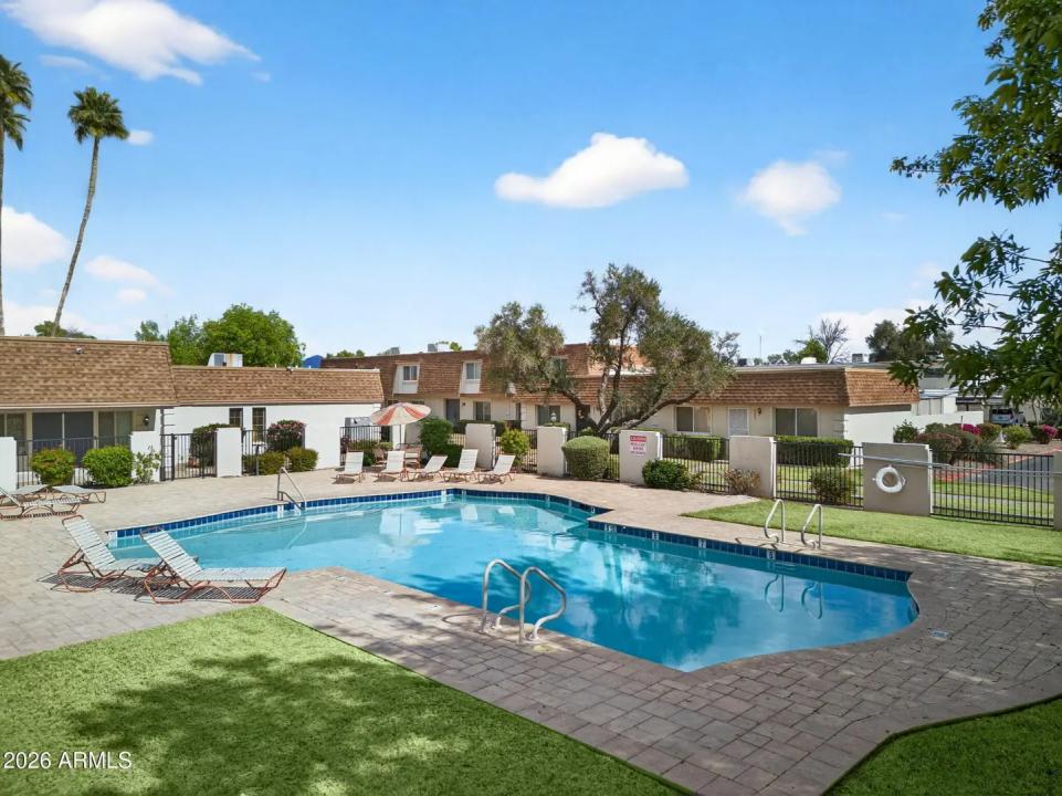 Real Estate Picture 36