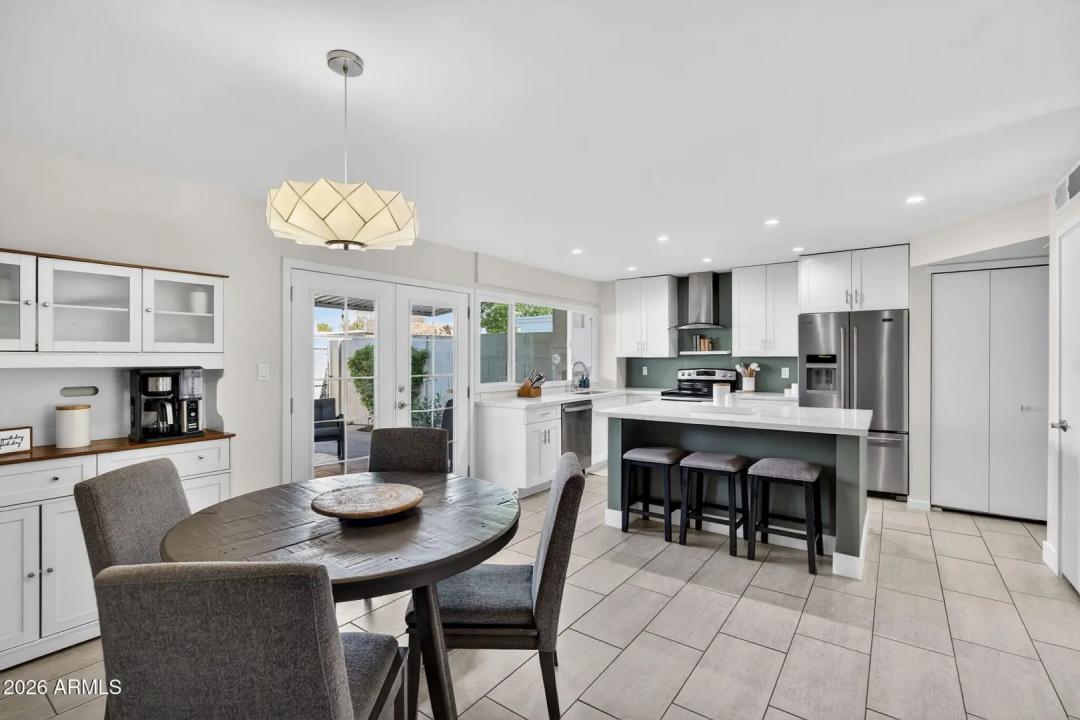 Real Estate Picture 13