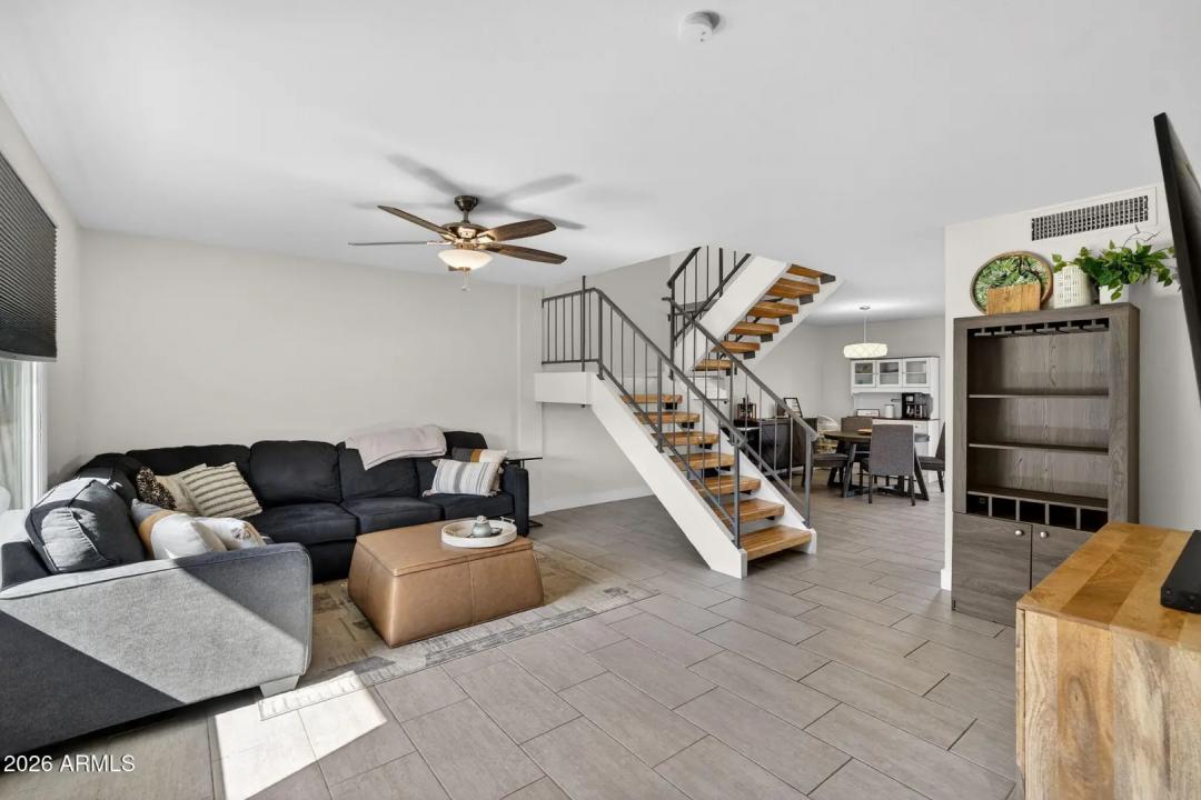 Real Estate Picture 2