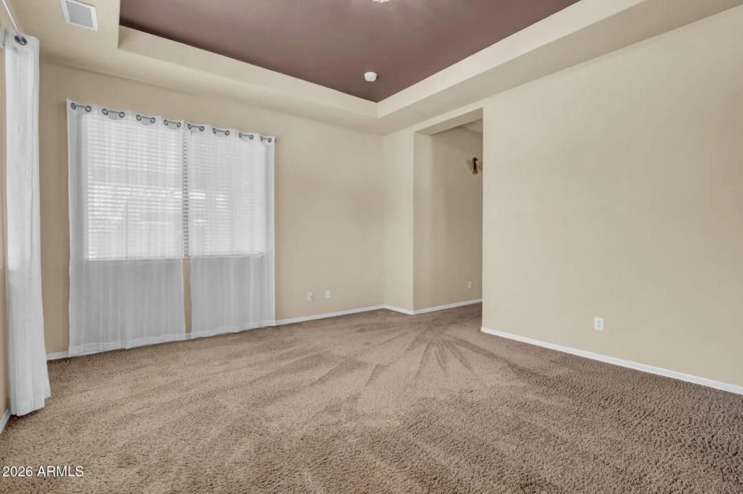 Real Estate Picture 9