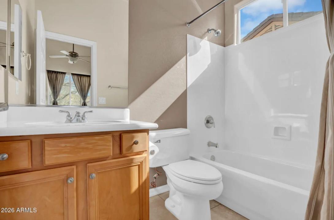 Real Estate Picture 13