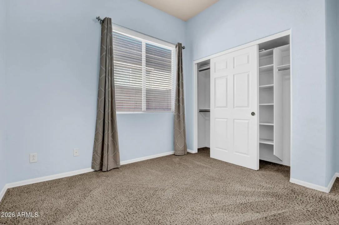 Real Estate Picture 16