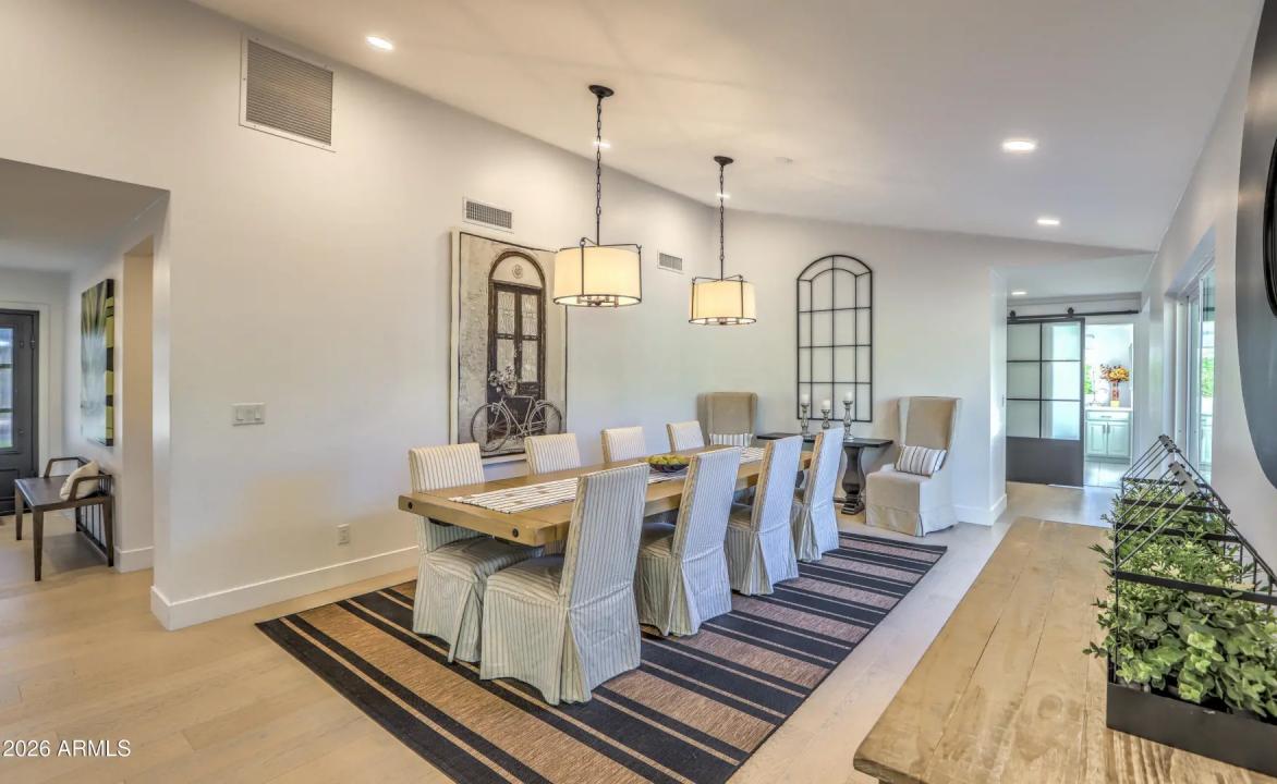 Real Estate Picture 21