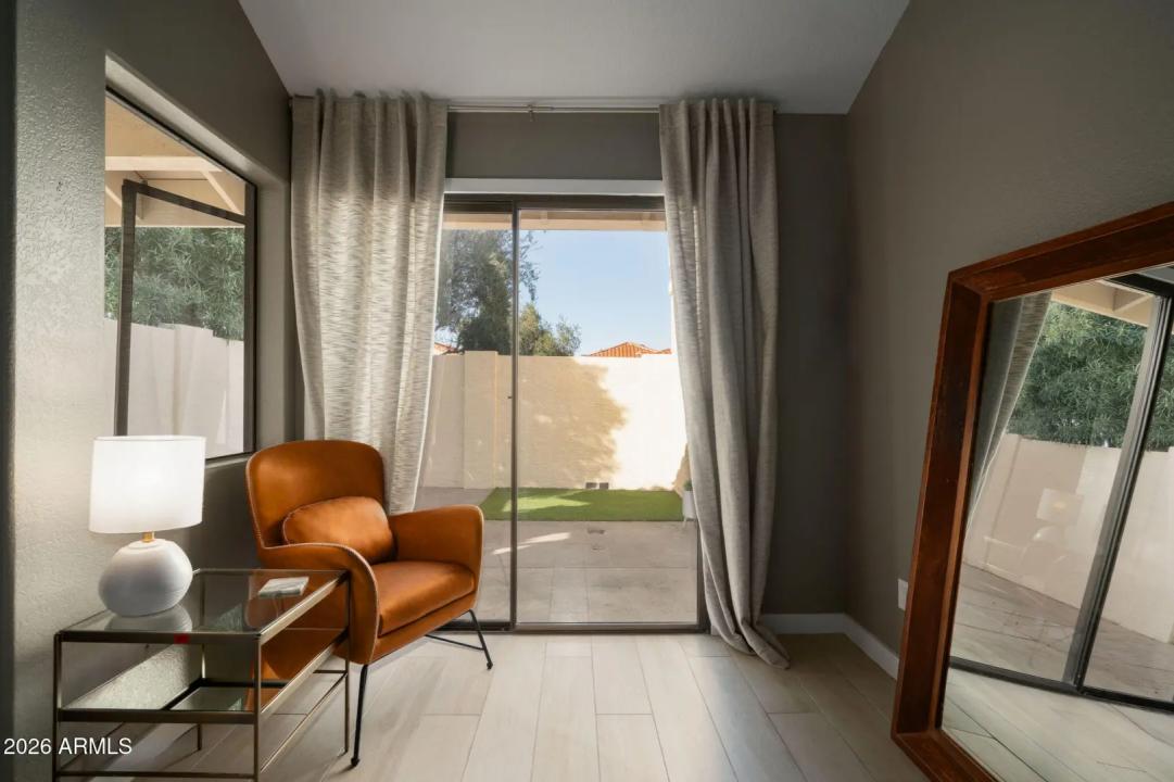 Real Estate Picture 15