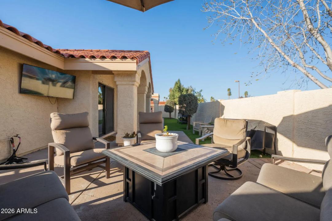 Real Estate Picture 23