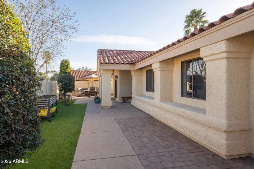 Real Estate Picture 19