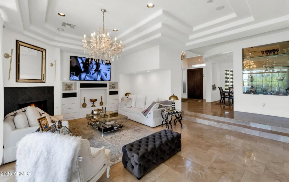 Real Estate Picture 11