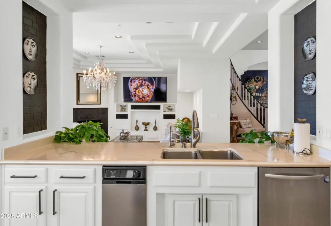 Real Estate Picture 22