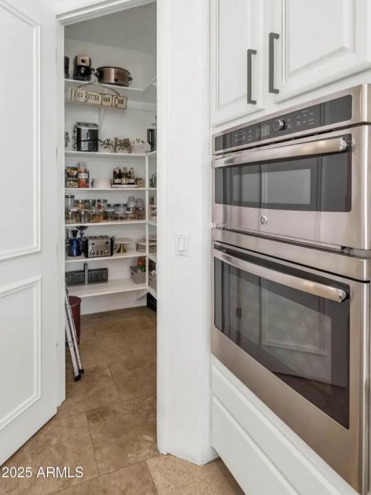 Real Estate Picture 23