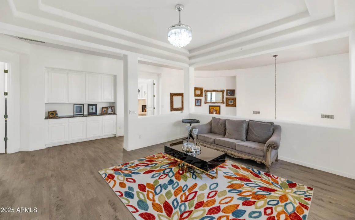 Real Estate Picture 28