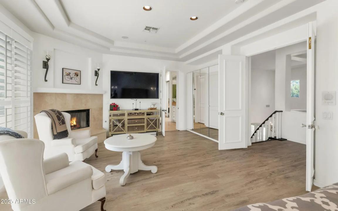 Real Estate Picture 30