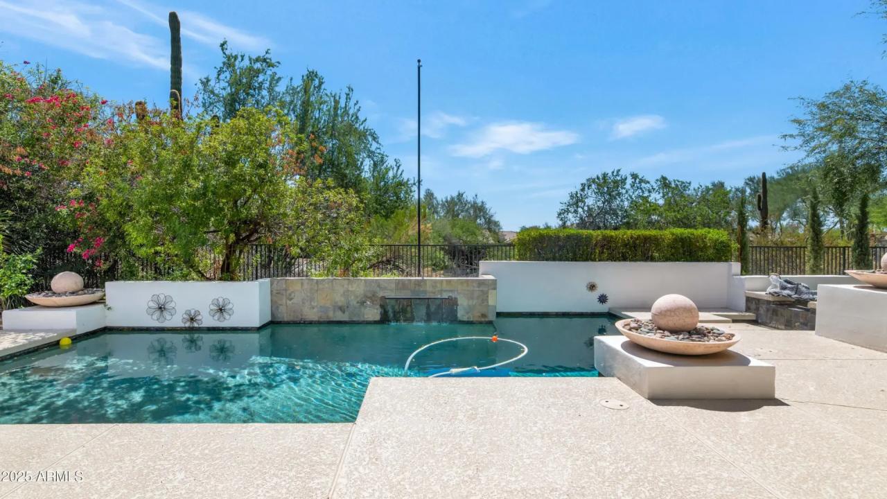 Real Estate Picture 43