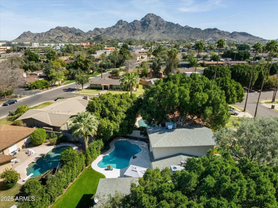 Real Estate Picture 28