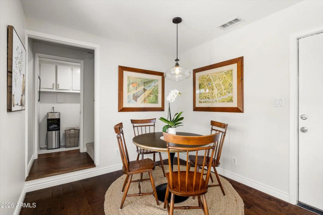 Real Estate Picture 13