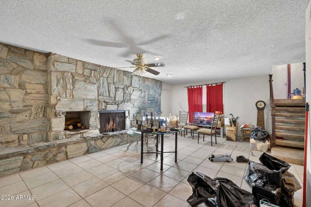 Real Estate Picture 10