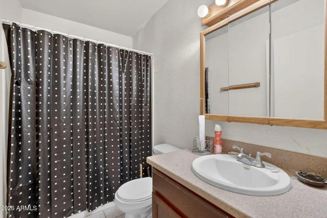 Real Estate Picture 29