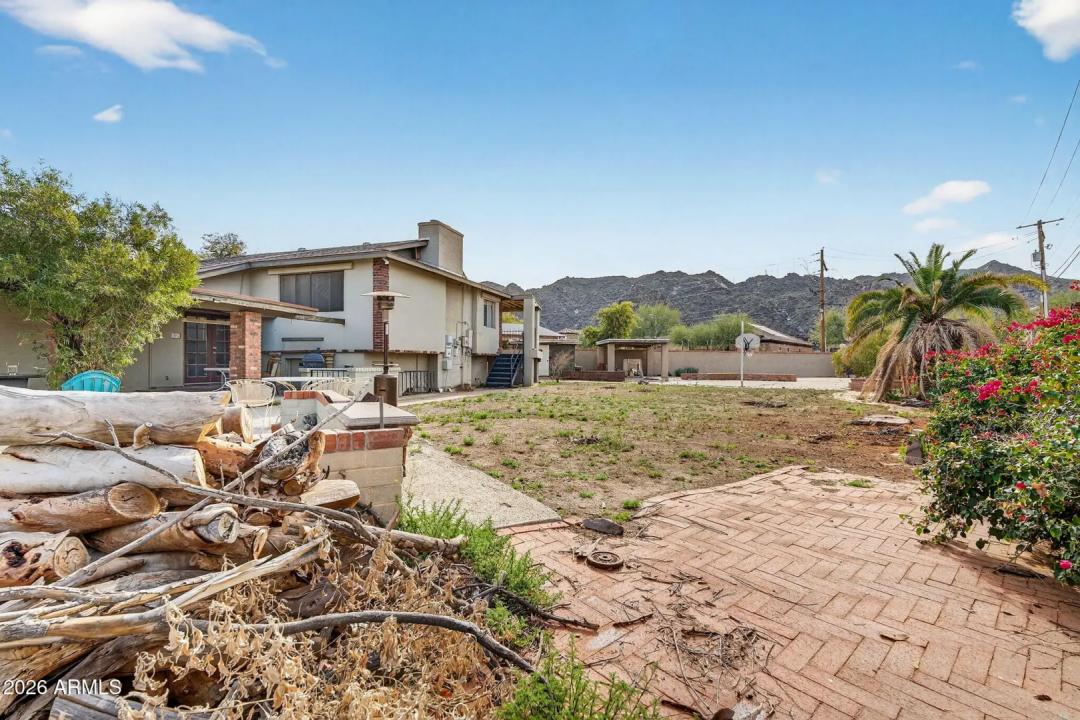 Real Estate Picture 32