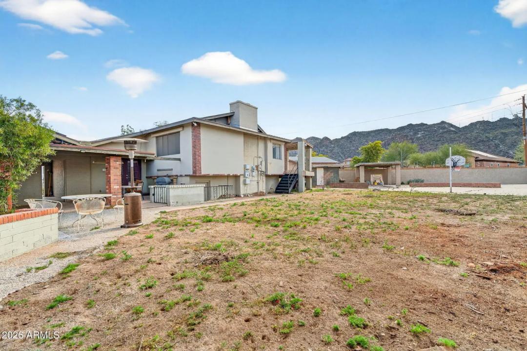 Real Estate Picture 33