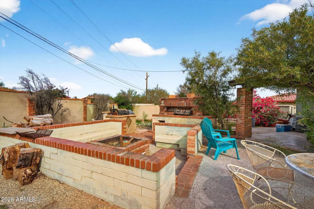 Real Estate Picture 38