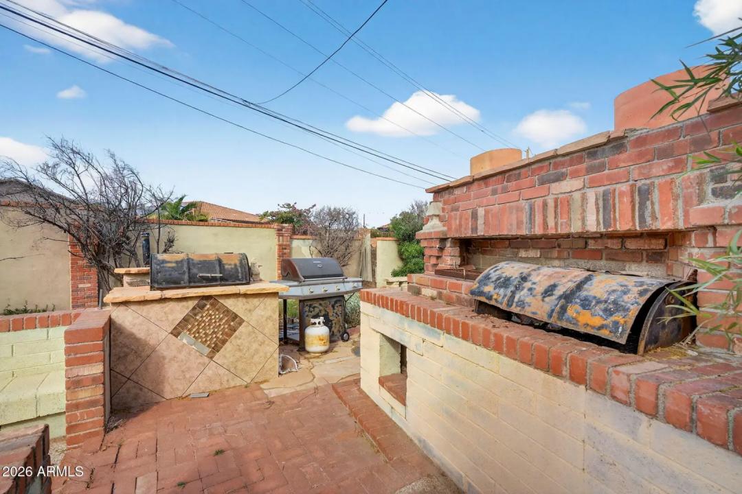 Real Estate Picture 39