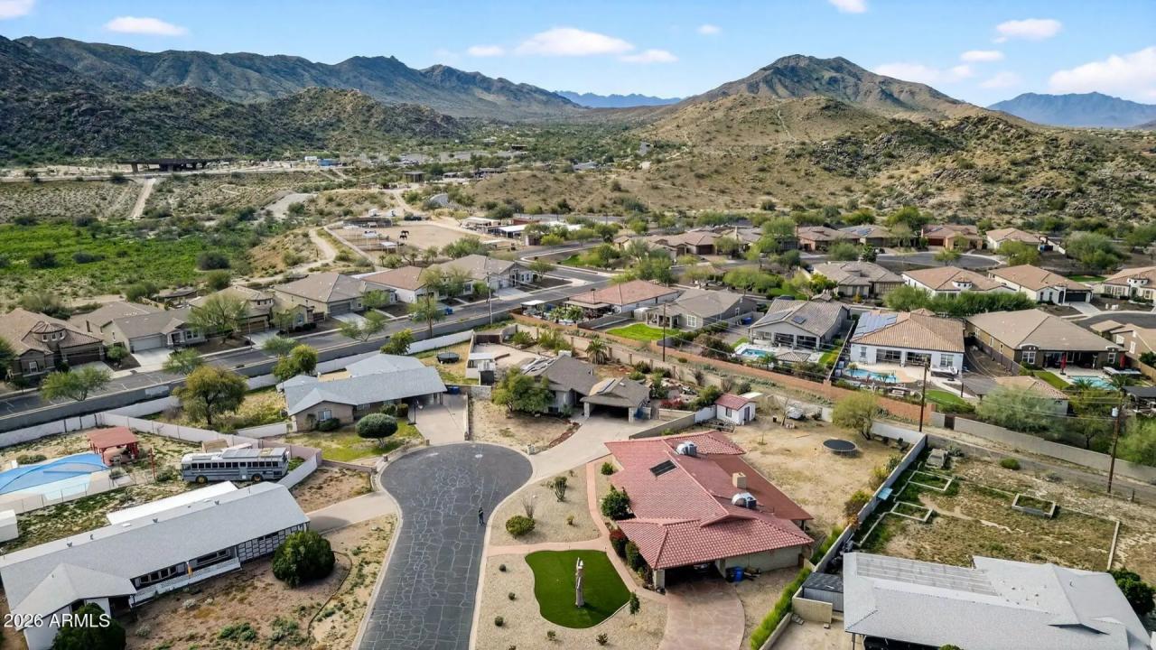 Real Estate Picture 52