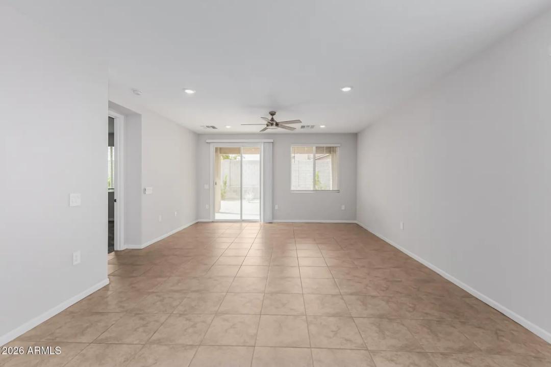 Real Estate Picture 15