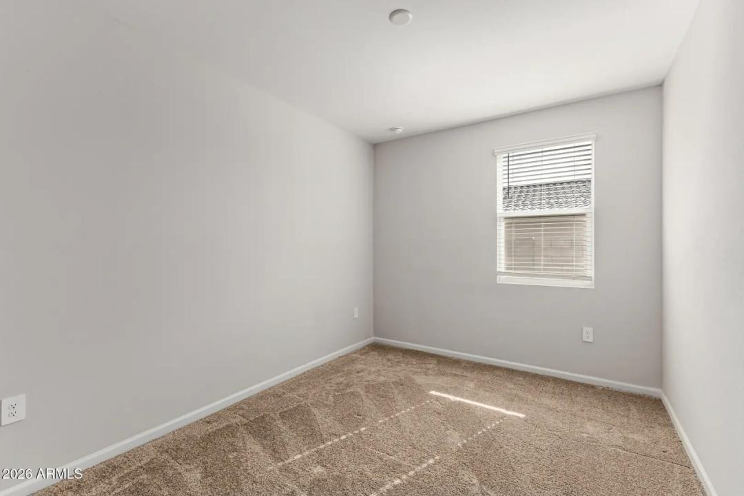 Real Estate Picture 28